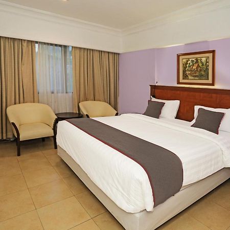 Collection O 91898 Series Hotel Kuningan จาการ์ตา ภายนอก รูปภาพ