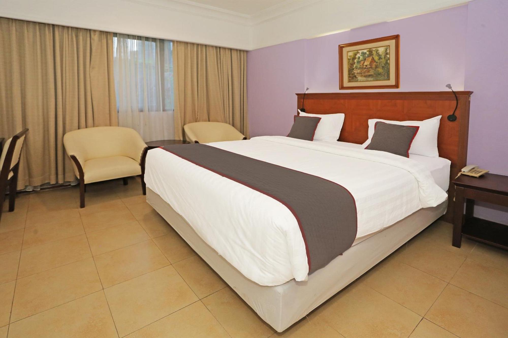 Collection O 91898 Series Hotel Kuningan จาการ์ตา ภายนอก รูปภาพ